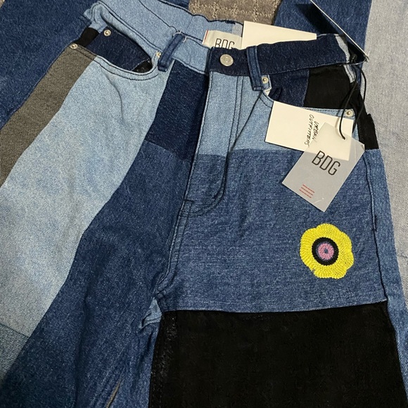 BDG High-Waisted Baggy Jean - Patched NWT Size 24 - Picture 7 of 9